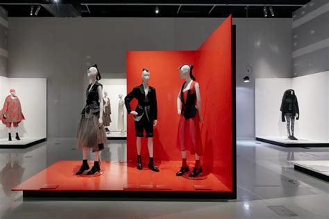 Virtual Fashion Design Exhibitions : fashion design exhibition