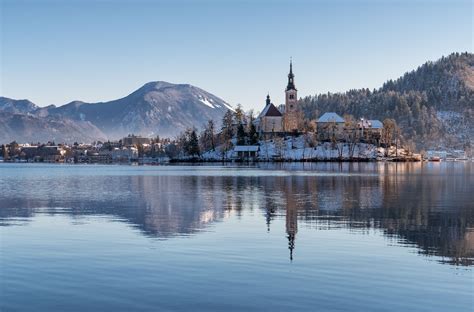 lake bled snow-1 | Andy's Travel Blog