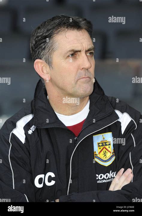 OWEN COYLE BURNLEY FC MANAGER STADIUM MK MILTON KEYNES ENGLAND 02 ...