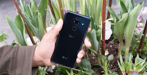 LG G8 ThinQ Review: You'll want to touch this one