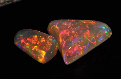 ANDAMOOKA DESERT AURORA | Andamooka opal, Opal crystal, Opal