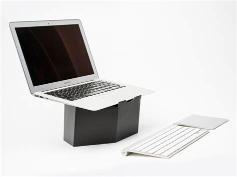 pillar: a portable and collapsable cardboard laptop stand by sruli recht