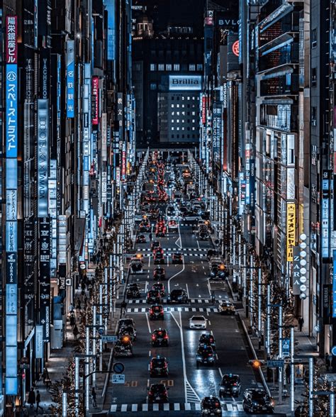 Ginza district in Tokyo : r/urbanporn