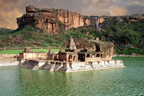 Badami Cave Temples - Mesmerizing and Unforgettable Heritage Tourist ...