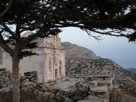 Photos of Episkopi Monastery in Sikinos by members - Page 1 | Greeka.com