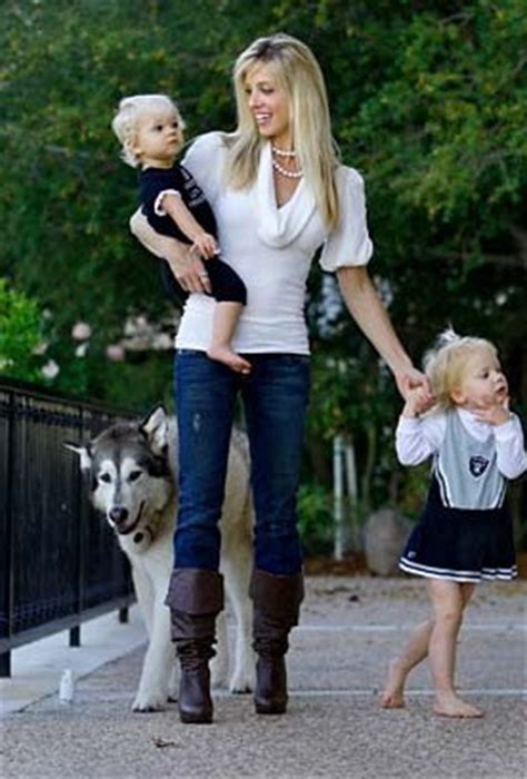 Lane Kiffin's wife Layla Kiffin - PlayerWives.com