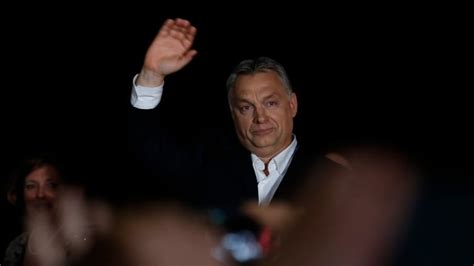 Anti-migrant PM claims election win, vows to 'defend Hungary' | CBC News