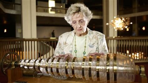 Learning To Play The Glass Armonica! - Noisey