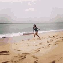 Beach Fail GIFs | Tenor