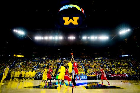 Michigan Basketball Wallpaper - WallpaperSafari