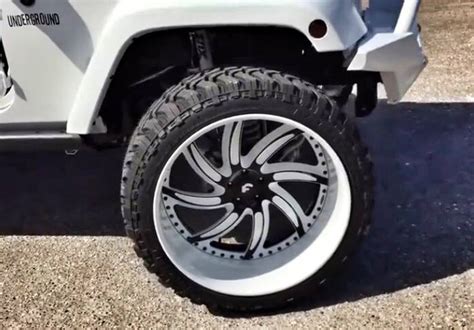 Tuningcars: White Jeep Wrangler with Forgiatos and 37-Inch Mud Tires