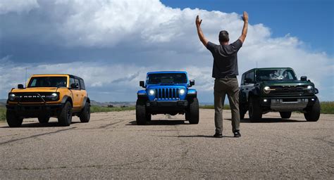 Top 61+ imagen ford bronco versus jeep wrangler - Abzlocal.mx