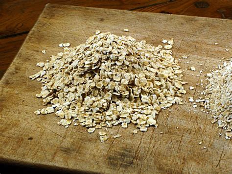 Oat Bran - Nutrition Facts, Health Benefits, Recipes, Uses, Substitute