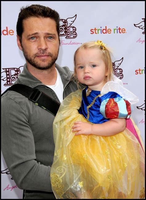 jason priestley with his daughter | Kids fathers, Daddy time, Snow ...