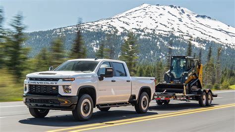 2021 Chevrolet Silverado 2500HD Buyer's Guide: Reviews, Specs, Comparisons