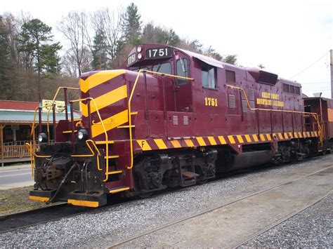 This Perfect Mess: The Polar Express {Great Smoky Mountain Railroad in ...