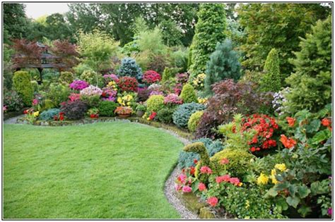 Magnificient Eclectic Backyard Ideas 24 | Garden layout, Northwest landscaping, Shade garden