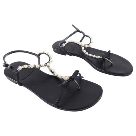 Stuart Weitzman Black Flat Sandals with Pearls - 8.5 – I MISS YOU VINTAGE