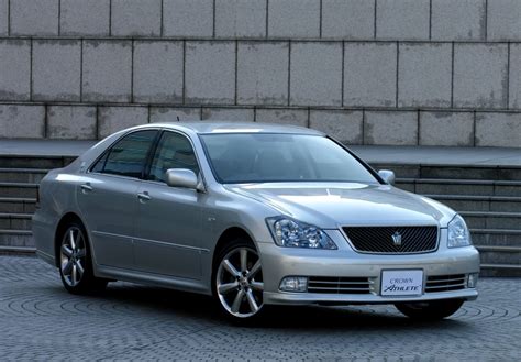 Toyota Crown S180 (Twelfth Gen) Buyer's Guide - Garage Dreams