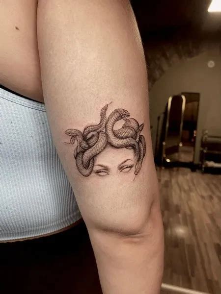 Medusa Eyes Tattoo | Dövme fikirleri, Klasik dövmeler, Eşleşen dövmeler