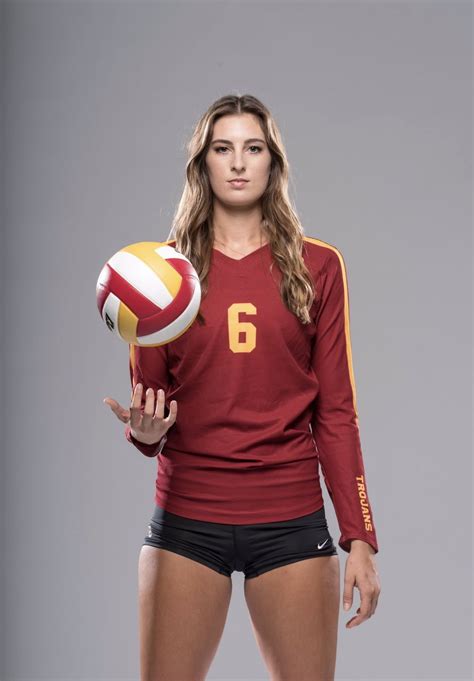 Female Volleyball Player | Volleyball senior pictures, Female ...