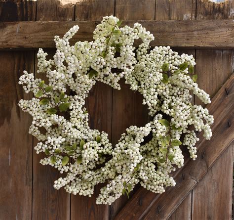 Soft Touch 24" - Cream/Green | Green wreath, Vine wreath, Seasonal wreaths