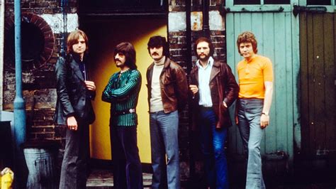 10 Best The Moody Blues Songs of All Time - Singersroom.com