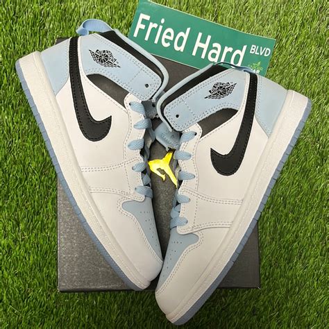 Air Jordan 1 Mid SE 'Ice-Blue' – Fried Hard Blvd.