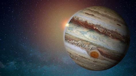 In a first, amateur astronomer discovers new Jupiter moon before "return to school"