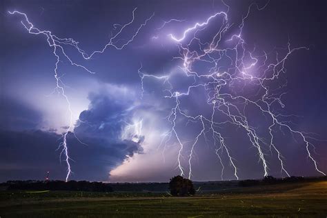 How to Photograph Lightning | Nature TTL