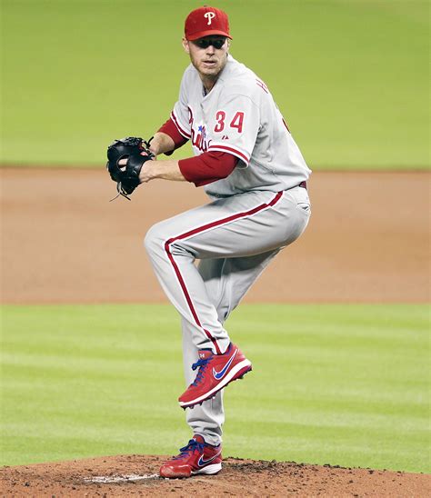 Former MLB Pitcher Roy Halladay Dies in Plane Crash