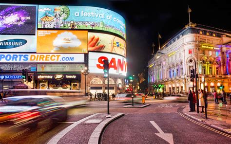 Piccadilly Circus Hotels | Hop London