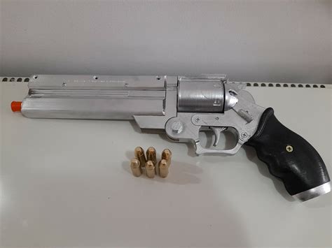 Vash The Stampede revolver from Trigun Series - NOT A REAL GUN | eBay