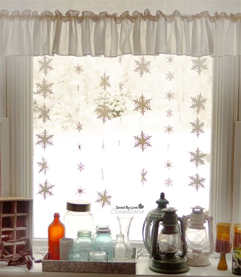 DIY Snowflake Window Garland