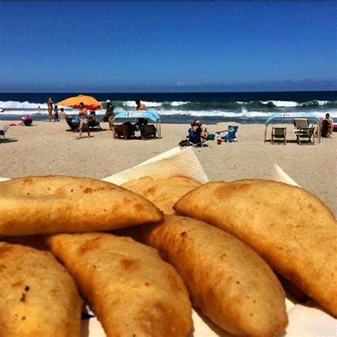 Empanadas . Venezuela | Venezuelan food, American travel, South american countries