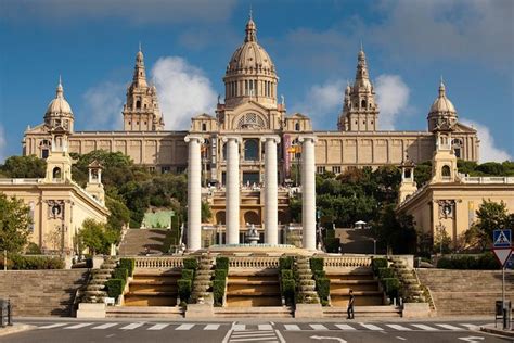 Gothic quarter in Barcelona | TheList.Travel