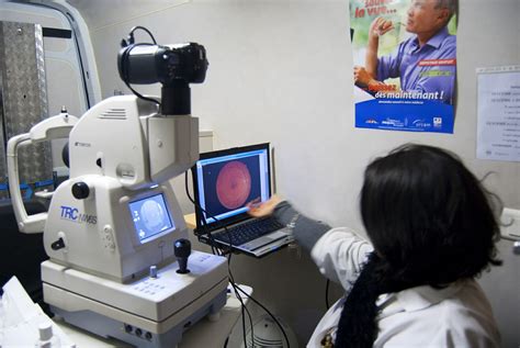 Diabetic Retinopathy Screening Promotes Early Detection of Uveal ...