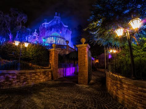 Haunted Mansion Themed Restaurant to Possibly Open in Disney World - I Love Halloween