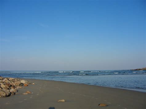 Rock Star Triplet (+1) Mom: Ogunquit Beach