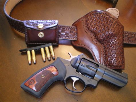 Gp100 Holster - Gun Holsters, Rifle Slings and Knife Sheathes - Leatherworker.net