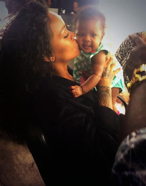 New adorable photos of Rihanna and her niece, Majesty