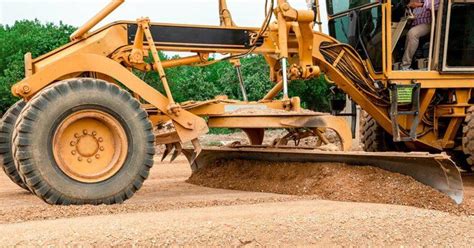 Motor Grader Operator Training in South Africa - KH Plant