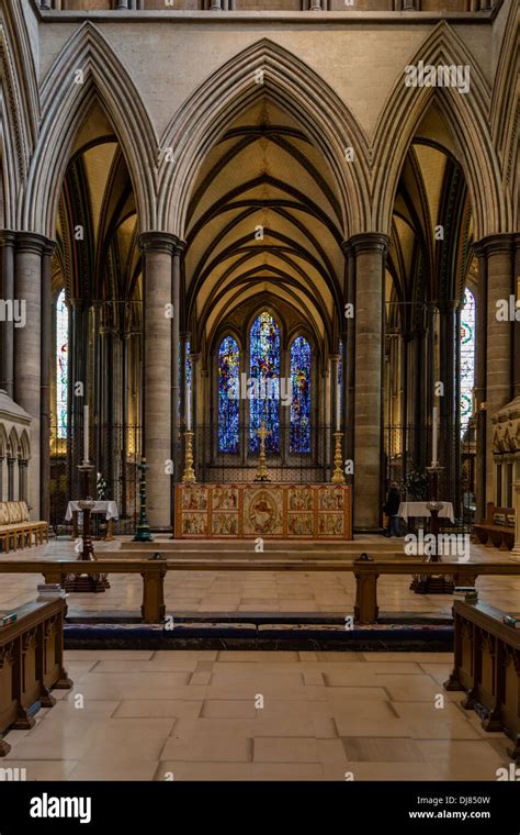 Interior of Salisbury Cathedral Stock Photo - Alamy