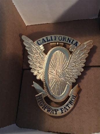 Collectors-Badges Auctions - California Highway Patrol hat badge REDUCED