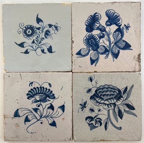 Antique Delft blue tiles with flowers and insects - - Catawiki