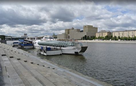 Complete Guide to Moscow’s Gorky Park (What to see and do)