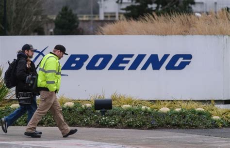 Boeing CEO Resigns Amid Controversy Surrounding 737 Max Crashes | Complex