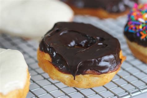 Biscuit Dough Donuts: Chocolate, Maple, Vanilla (Video) - Gluesticks Blog