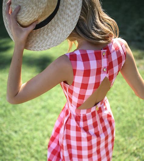 Backyard Barbecue | Bbq outfits, Backyard bbq outfit ideas, Summer bbq outfit