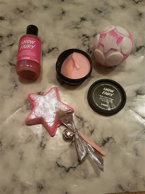 The Makeup Junkie's Diary: Lush Snow Fairy Gift Set